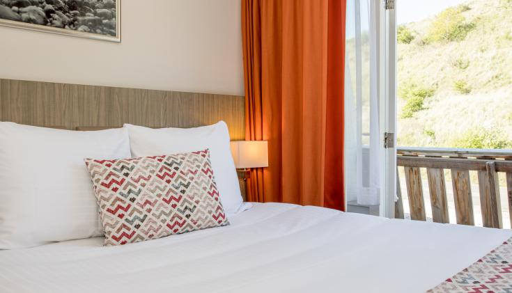 Hotelkamer zonzijde